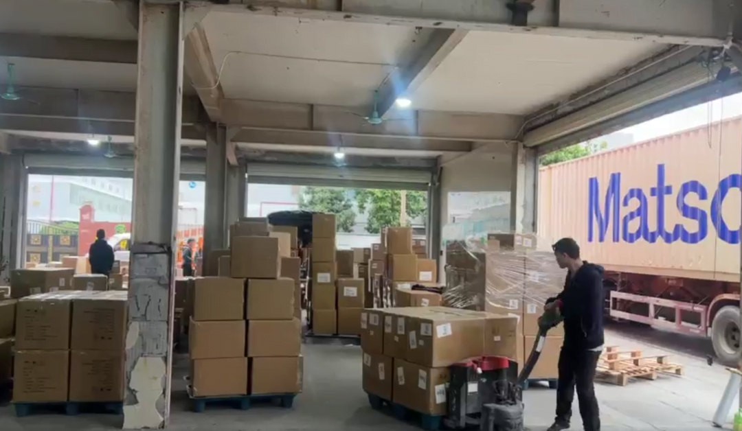 Behind the Click: Uncovering the Crucial Role of Freight Forwarders in E-Commerce